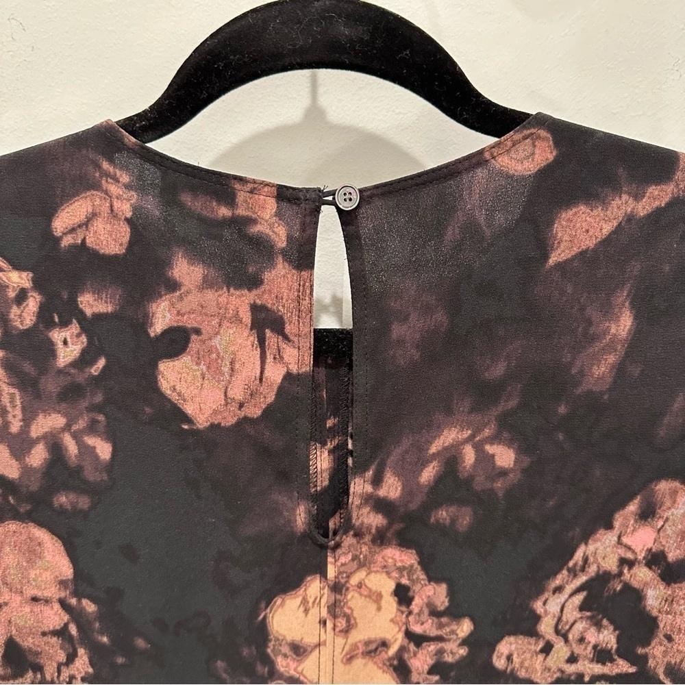 Aritzia Wilfred Myosotis Abstract Floral Dress - Picture 11 of 12